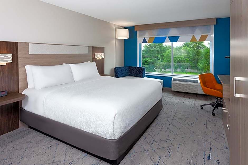 Holiday Inn Express Reedsburg Dells Area By IHG