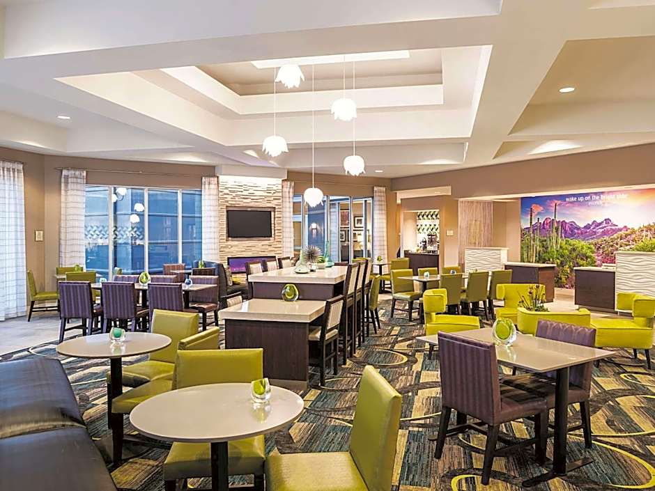 La Quinta Inn & Suites by Wyndham Phoenix Chandler