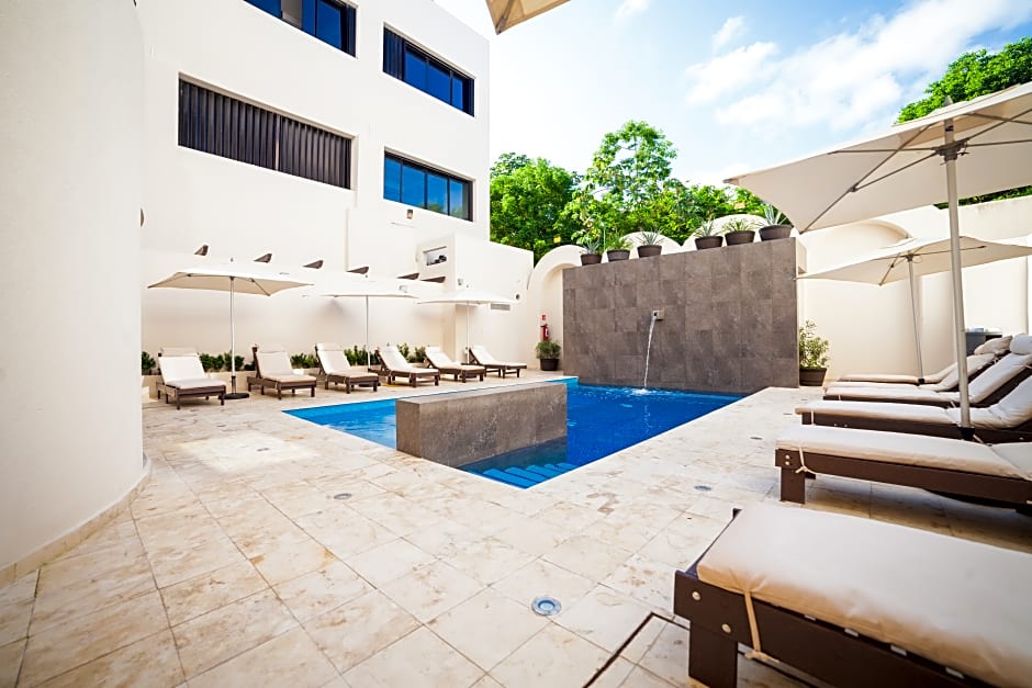 Aspira Hotel & Beach Club