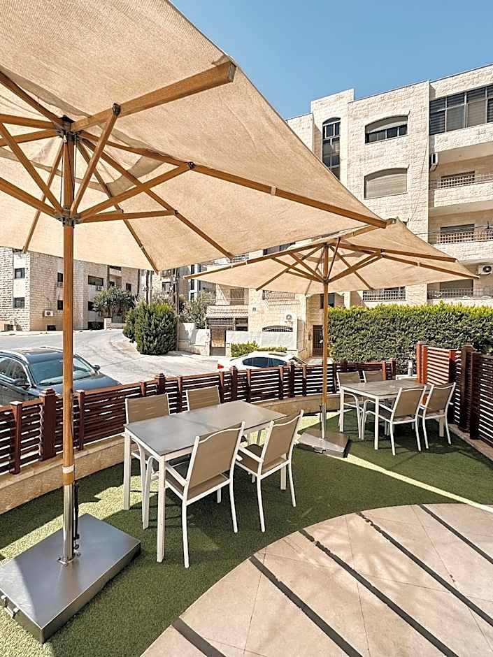Celino Hotel
