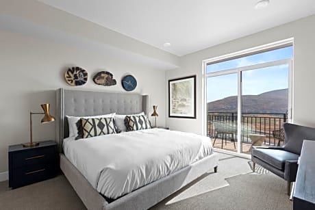 One-Bedroom Suite Mountain View 