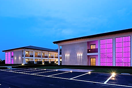 Viola Mhotel