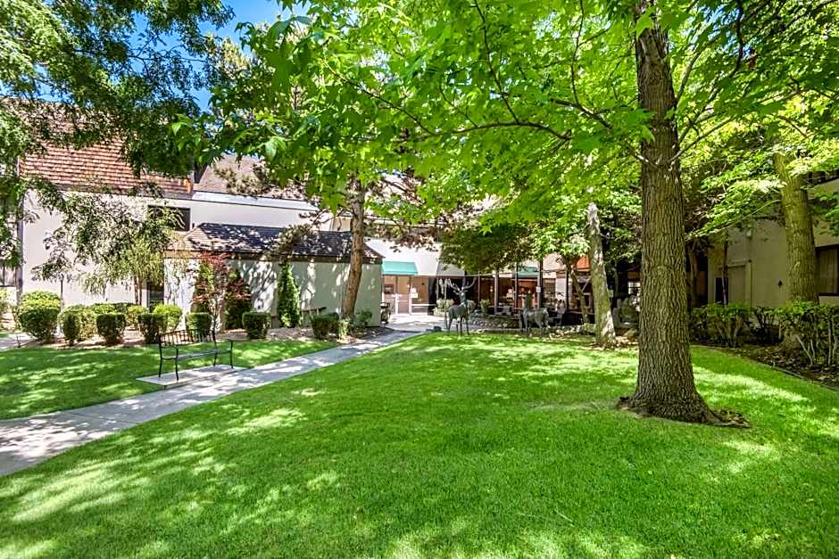 SureStay Plus Hotel by Best Western Reno Airport