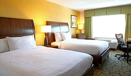 Queen Room with Two Queen Beds - Mobility and Hearing Access