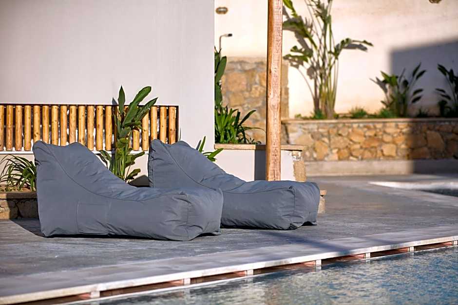 Villaggio Mare Suites