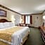 Days Inn by Wyndham Clinton