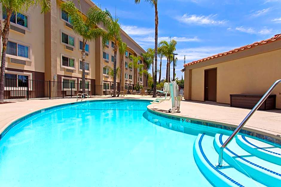 Holiday Inn Express Colton By IHG