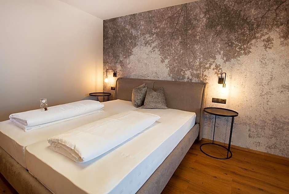 Saldur Small Active Hotel