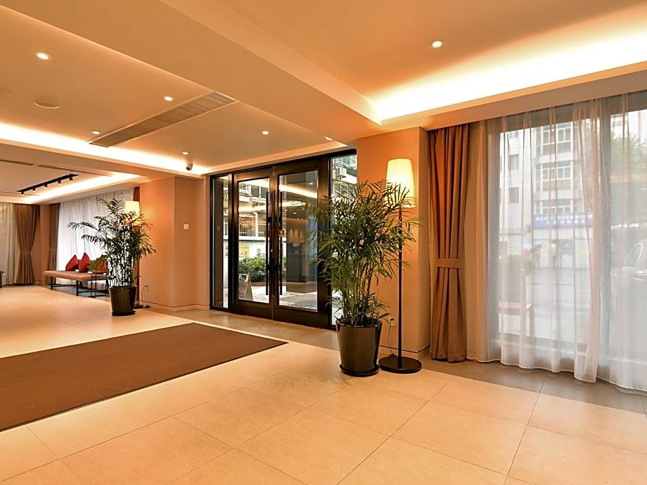 Home Inn Shanghai XuJiaHui