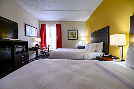 Queen Room with Two Queen Beds - Accessible/Non-Smoking
