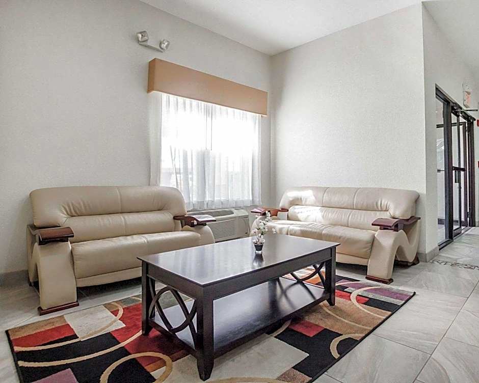 Quality Inn & Suites Altoona