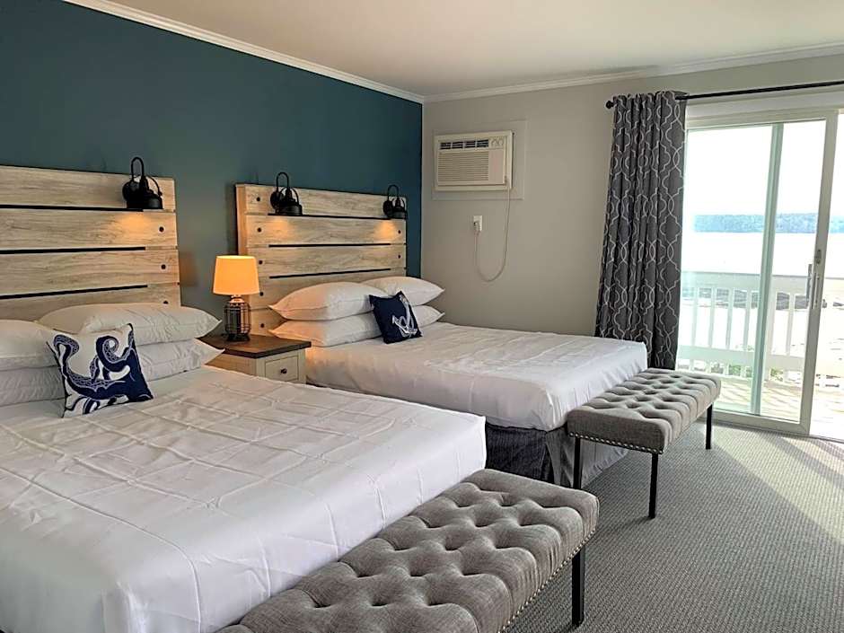 Smuggler's Cove Inn