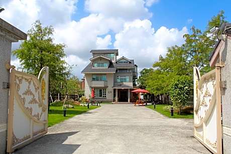 Yilan Pine Villa Homestay