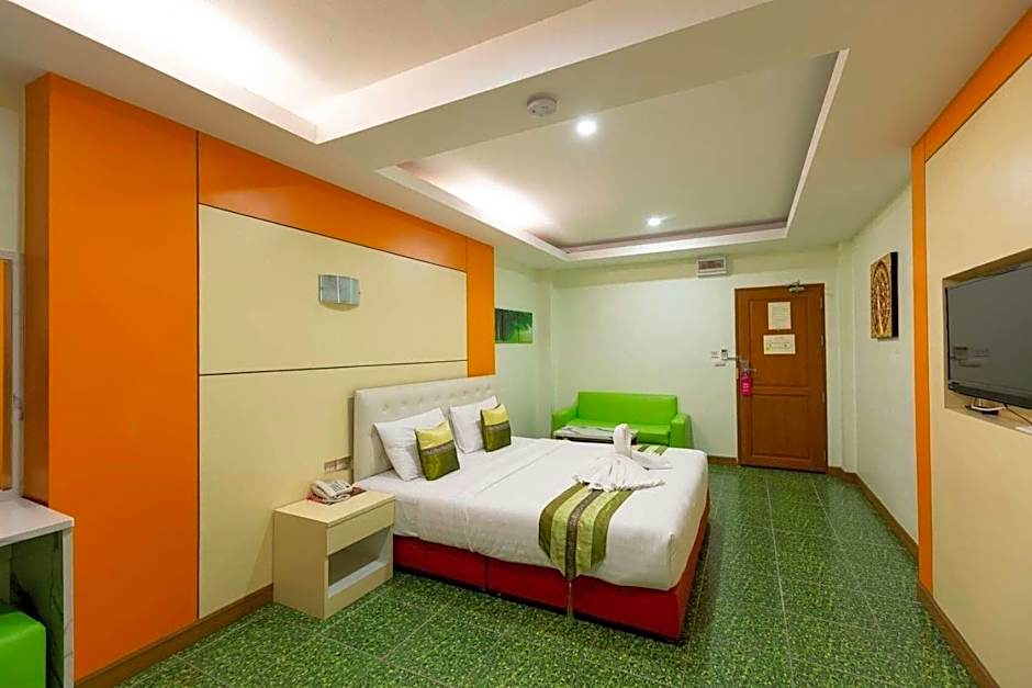 Lucky Green View Hotel (SHA Extra Plus)