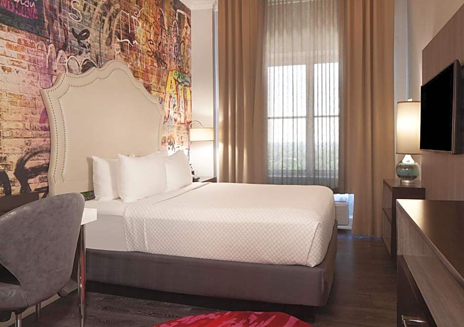 Photo 1 of 7 of Standard 1 Queen Bed, Mobility Accessible, Roll in Shower