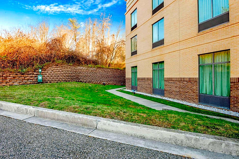 La Quinta by Wyndham Bel Air I-95 Exit 77A