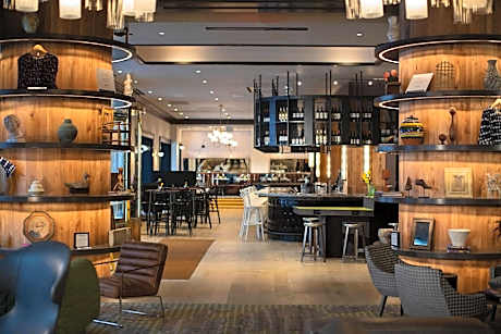 Renaissance by Marriott Philadelphia Downtown Hotel