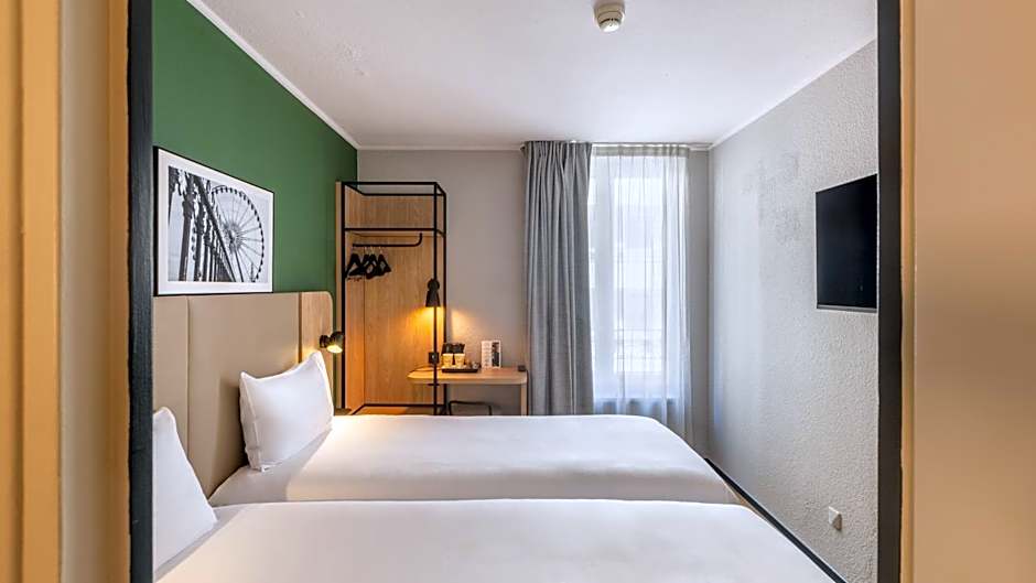 Campanile PRIME - Paris Levallois-Perret