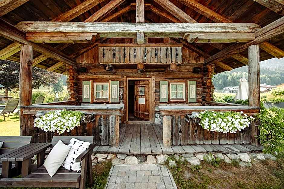 Hotel loj - our kind of place