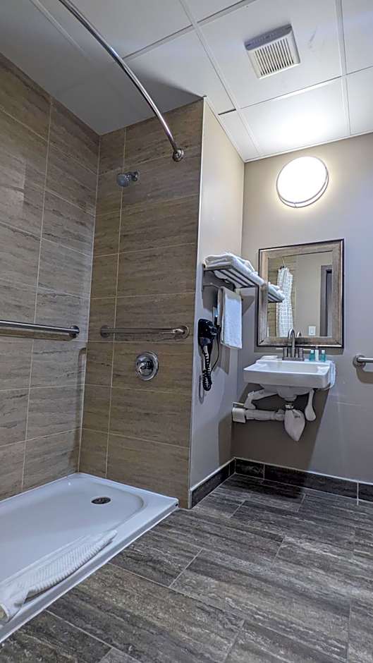 The Waves Hotel, Ascend Hotel Collection