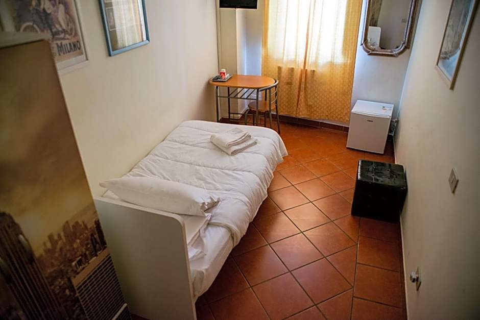 Al Cardinale Rooms & Studios