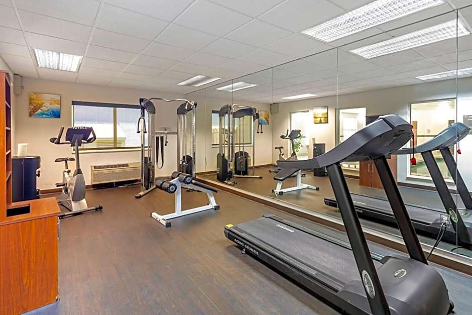 Comfort Suites Dallas Park Central