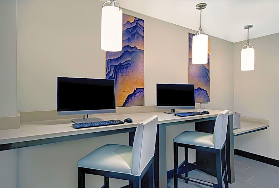 Staybridge Suites Sterling Heights - Detroit by IHG