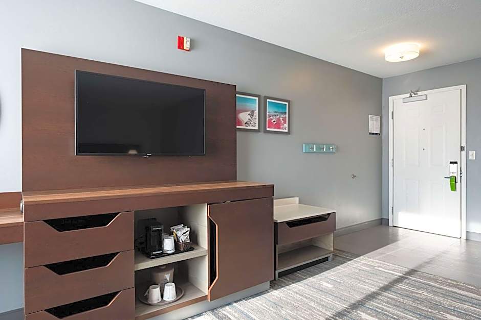 Hampton Inn By Hilton & Suites Salt Lake City Airport, Ut