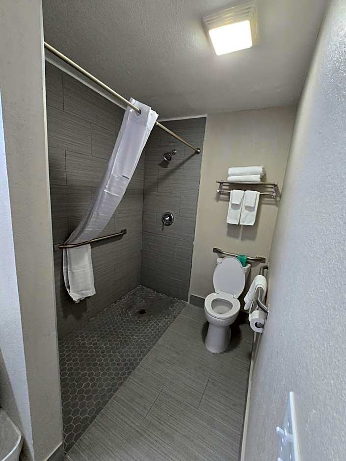 Days Inn by Wyndham Wichita Falls