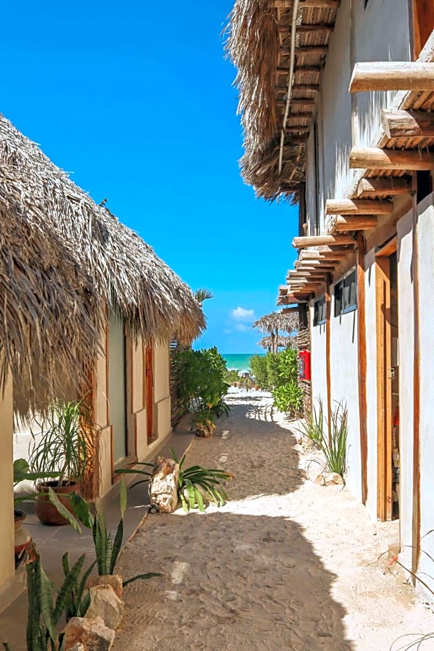 Casa Mate BeachFront Cabañas El Cuyo