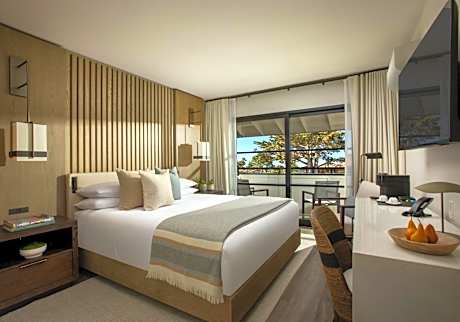 King Room with Balcony