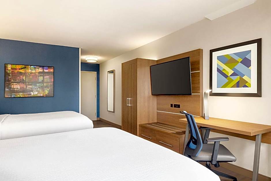Holiday Inn Express Vancouver-Metrotown (Burnaby) By IHG