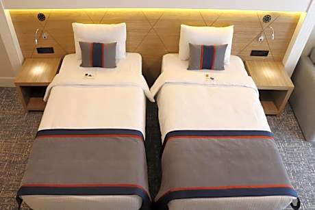 Double or Twin Room with City View