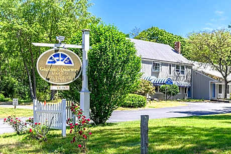 Captains Quarters Motel & Conference Center