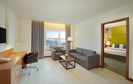 One-Bedroom Suite - Smoking