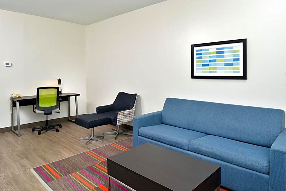 Holiday Inn Express Hotel & Suites Carthage By IHG