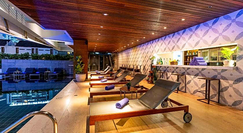 Lit Bangkok Hotel