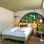 Hotel The Weekend