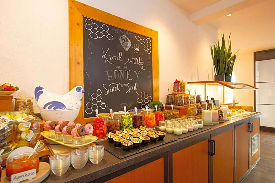 Hotel & Boarding House Schlosserwirt