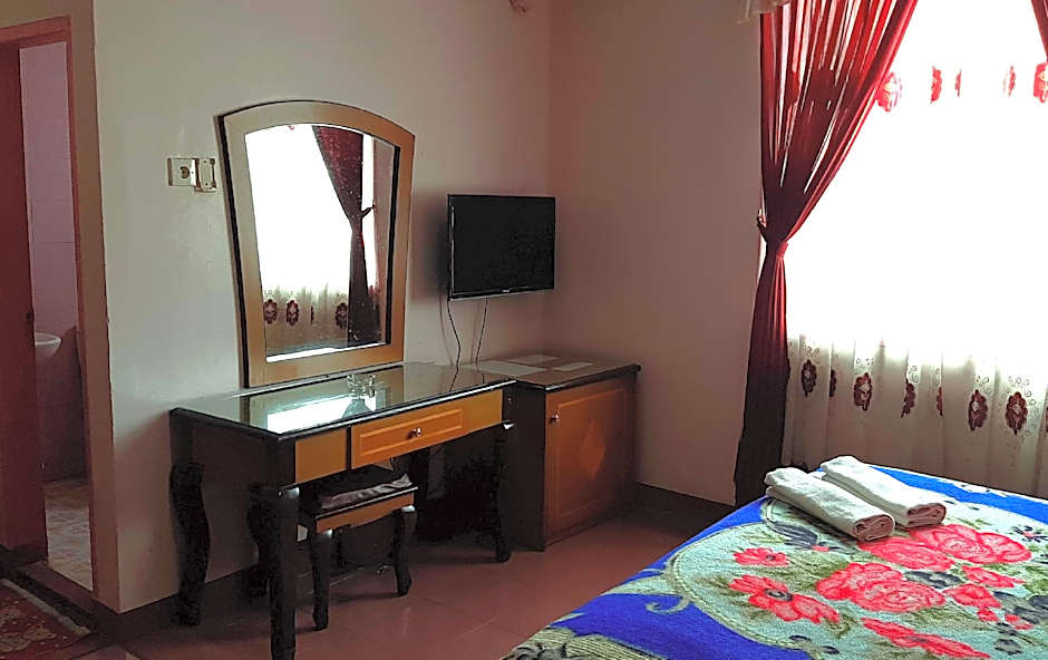Hotel Parewisata