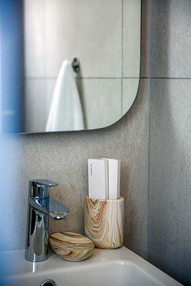 Larnaca LIV & CO Suites