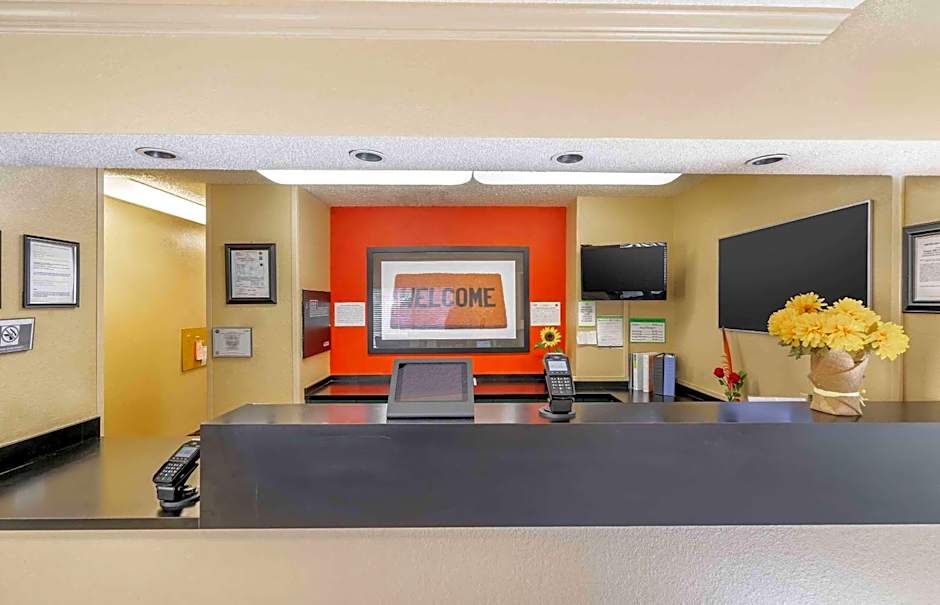 Extended Stay America Select Suites - Tampa - Brandon