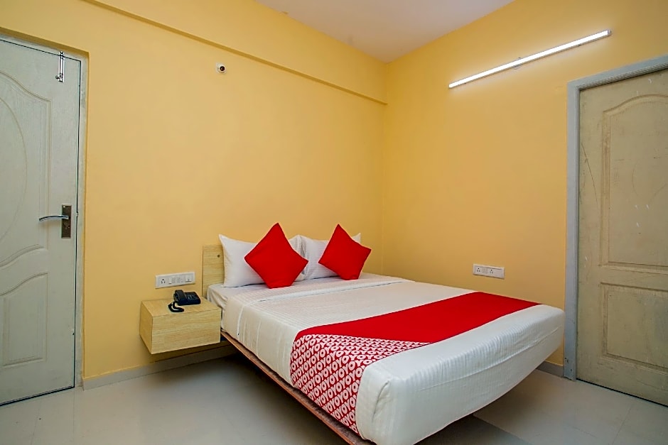 Hotel O Varcity Emerald Near Ragigudda Sri Prasanna Anjaneyaswamy Temple