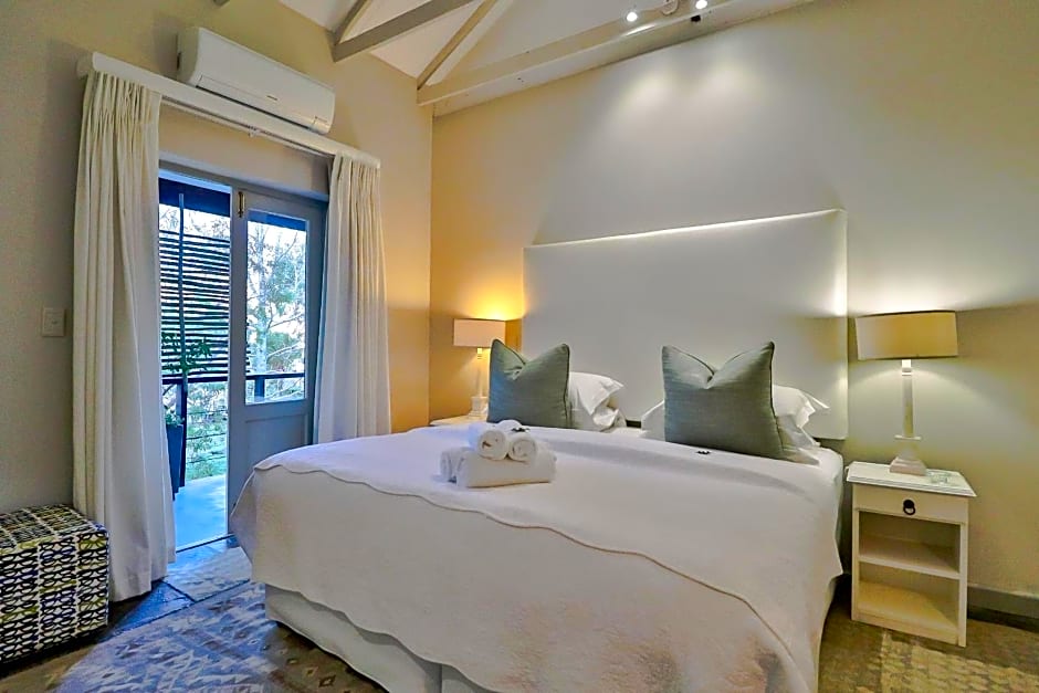 Hermanus Lodge on the Green - Solar Power