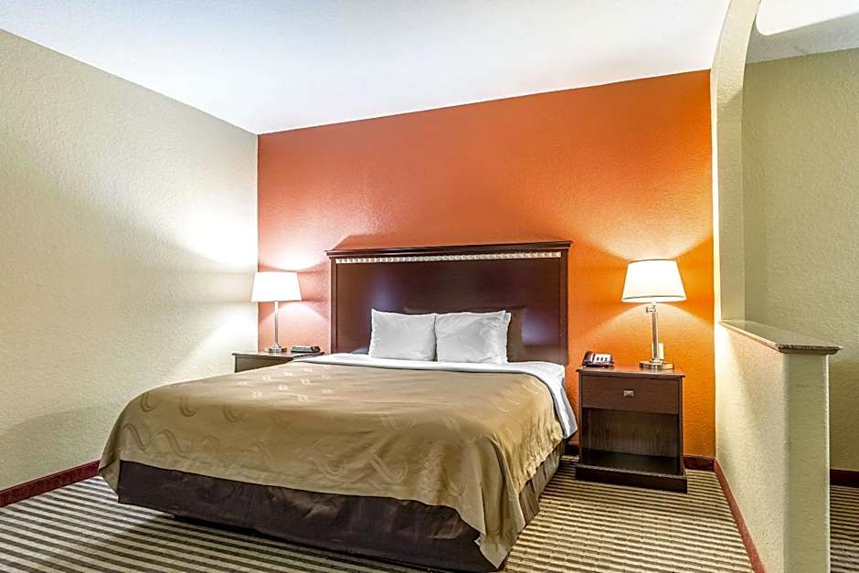 Quality Suites North