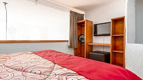 Two-Bedroom Ocean Front Villa 1st Floor with Patio