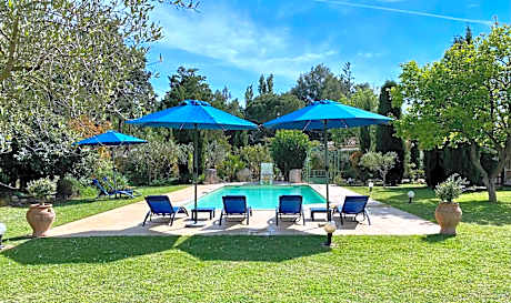 Domaine Au Coeur des Alpilles