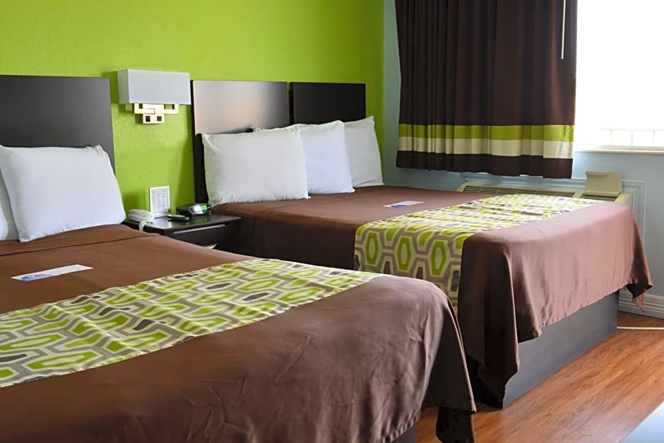 Americas Best Value Inn and Suites Groves