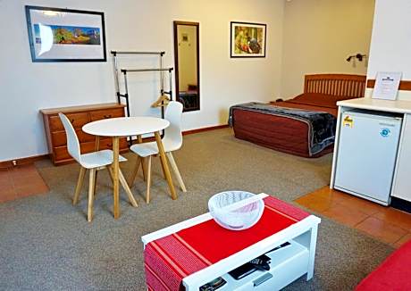 The Esplanade Motel & Conference Centre