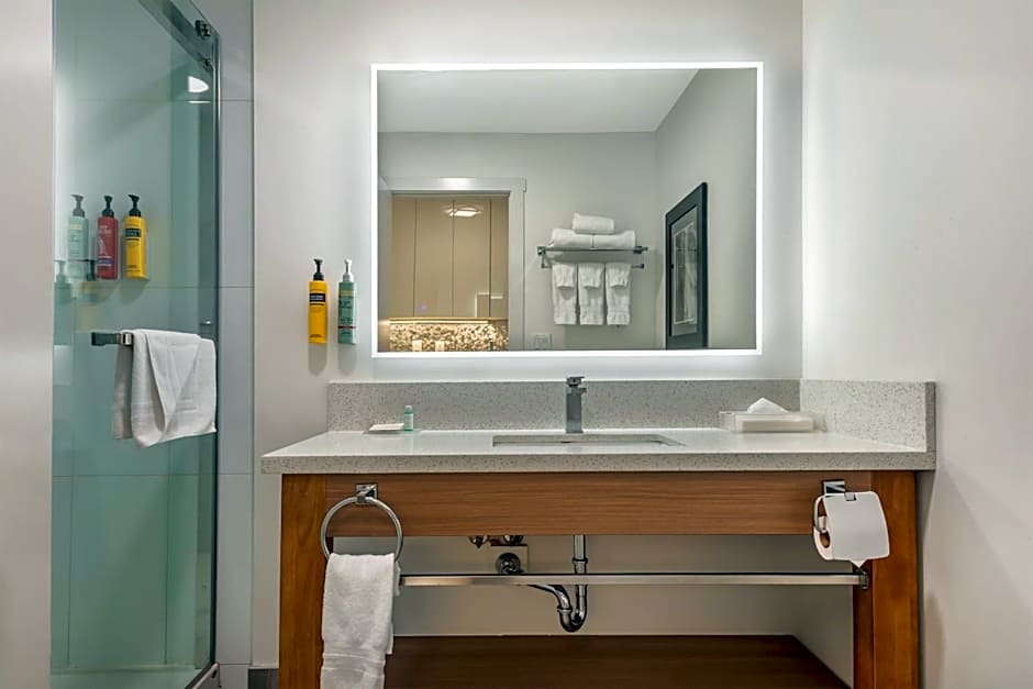 Executive Residency by Best Western Calgary City View North